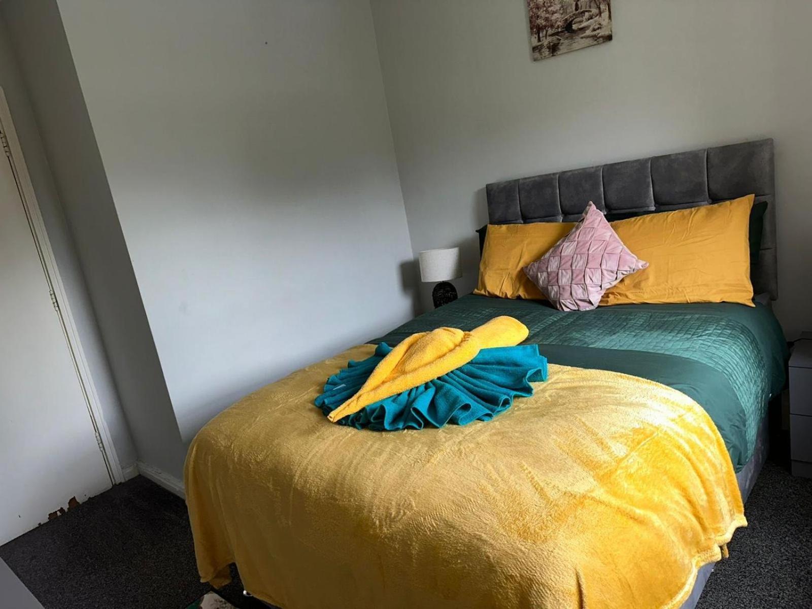 Cosy Private Two Bedroom Apartament In Kensinghton Can Fit Up To 8 Guests 伦敦 外观 照片